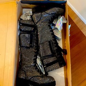 Club Exx BLING BRIGADE POCKET COMBAT BOOTS. Size 8.